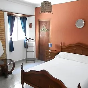 Independiente En Casa Antigua - Centro Utrera